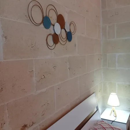 Arzeria Bed & Breakfast 3*